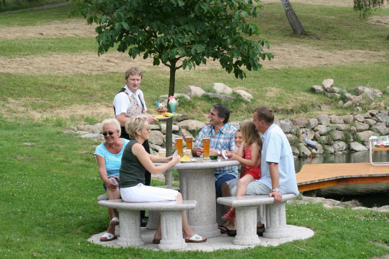 Landhotel Weingarten Haibach  ภายนอก รูปภาพ