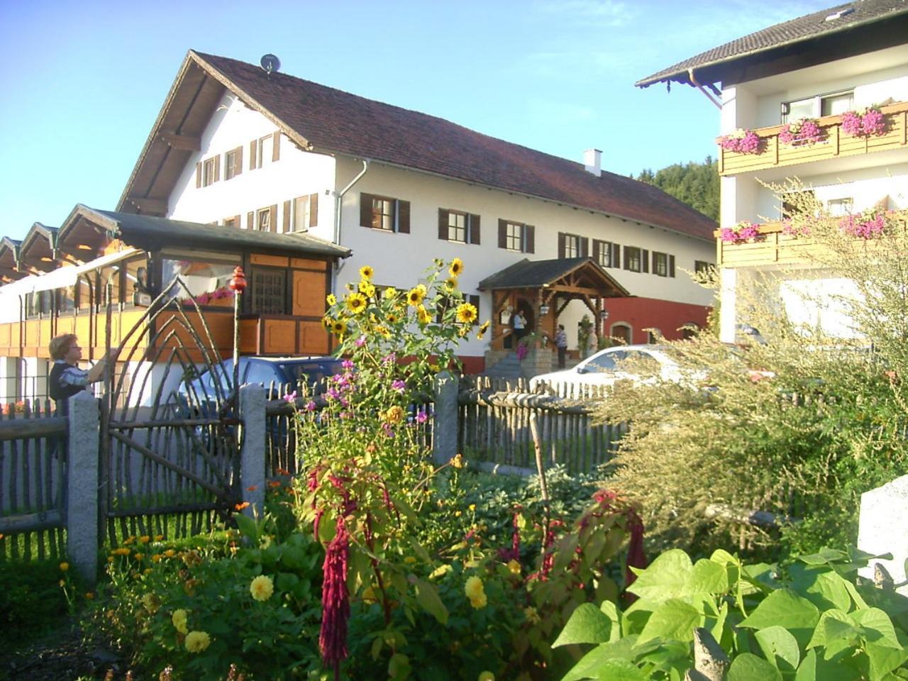 Landhotel Weingarten Haibach  ภายนอก รูปภาพ