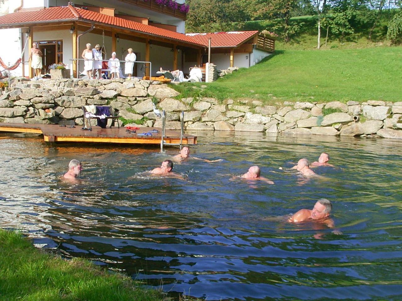 Landhotel Weingarten Haibach  ภายนอก รูปภาพ
